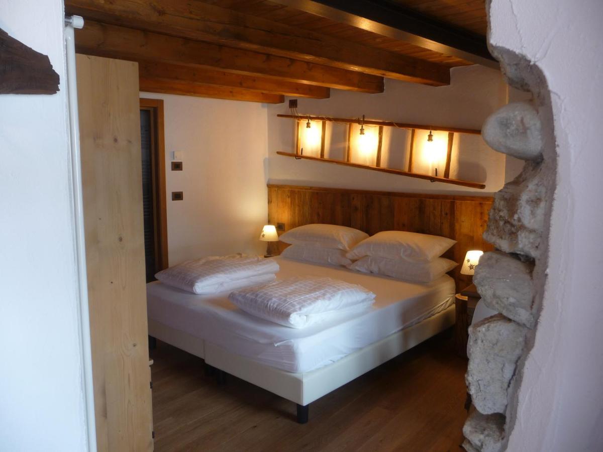 Beb Luca76 Bed and Breakfast Avise Exteriör bild